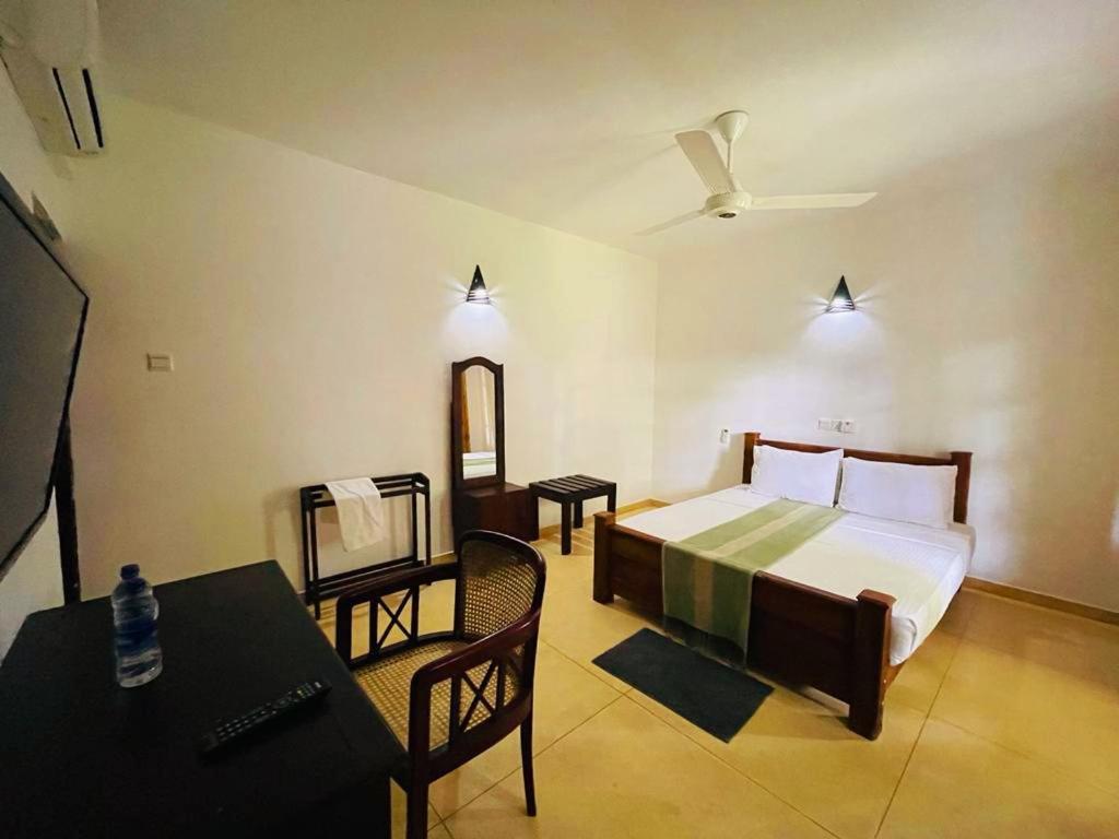 Kingfisher Resort Sigiriya Exterior foto